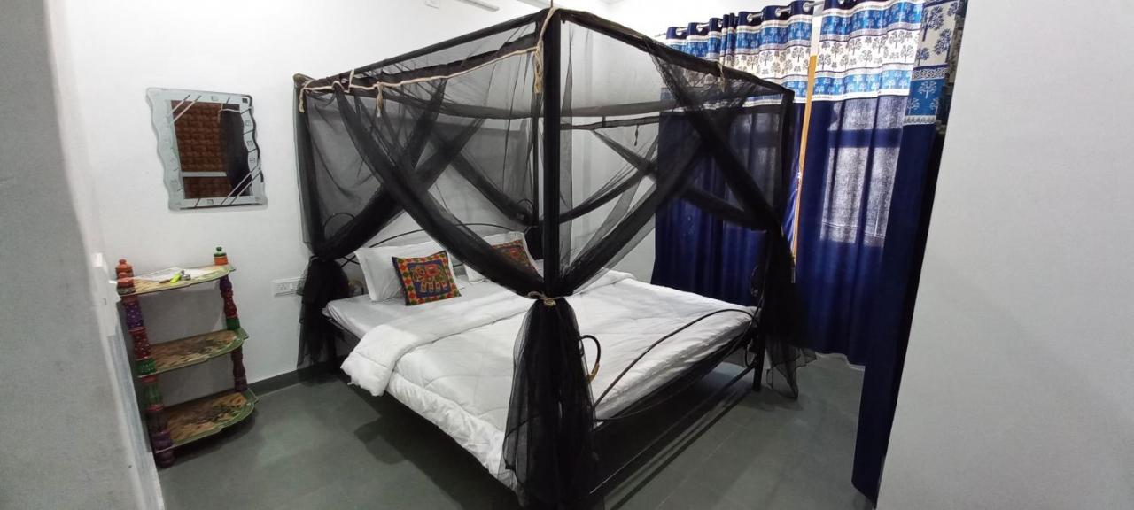 Hill Paradise Home Stay Udaipur Kültér fotó
