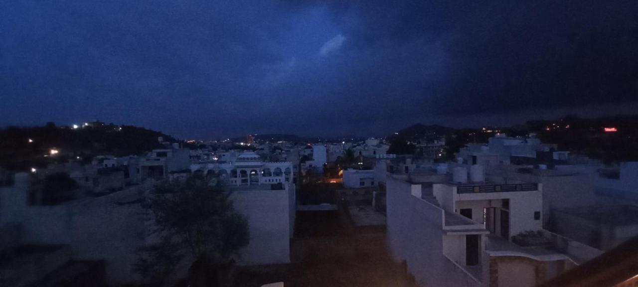 Hill Paradise Home Stay Udaipur Kültér fotó